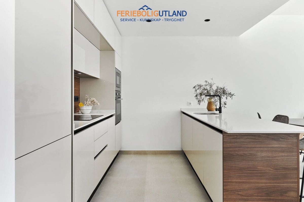 2 quarto Apartamento para venda em Torrevieja com piscina - 410 000 € (Ref: 10006875)