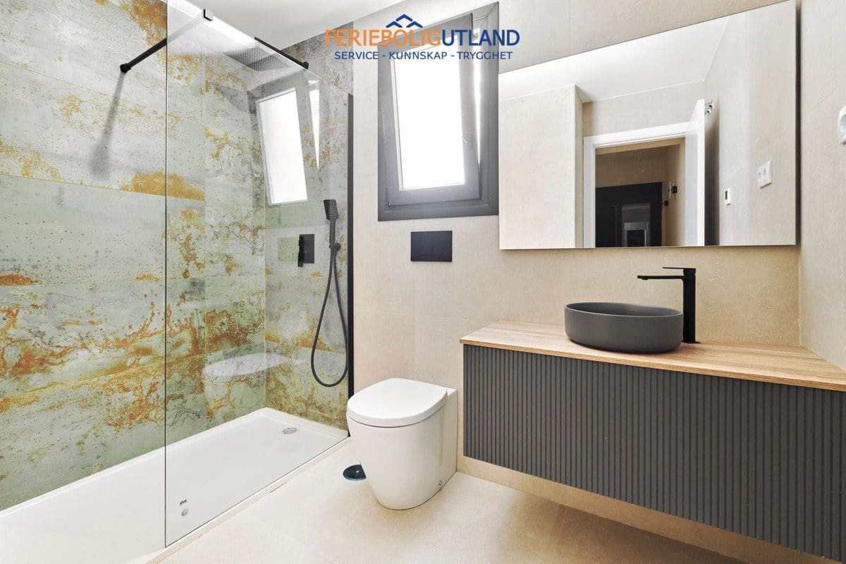 2 quarto Apartamento para venda em Torrevieja com piscina - 410 000 € (Ref: 10006875)