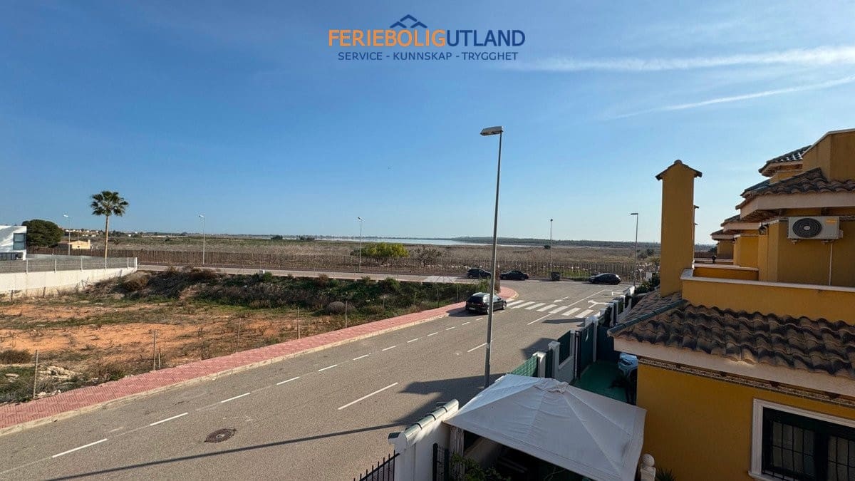 Chalet de 3 habitaciones en Ciudad Quesada en venta con piscina garaje - 295.000 € (Ref: 10006876)