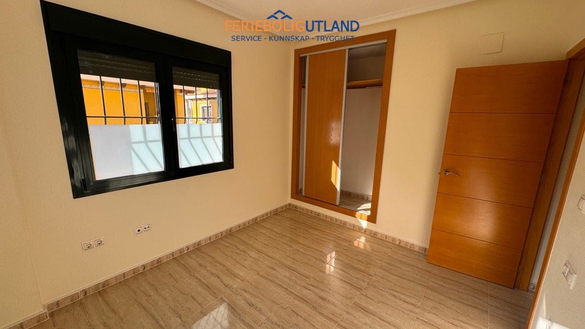 Chalet de 3 habitaciones en Ciudad Quesada en venta con piscina garaje - 295.000 € (Ref: 10006876)