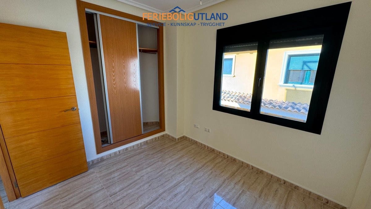 Chalet de 3 habitaciones en Ciudad Quesada en venta con piscina garaje - 295.000 € (Ref: 10006876)