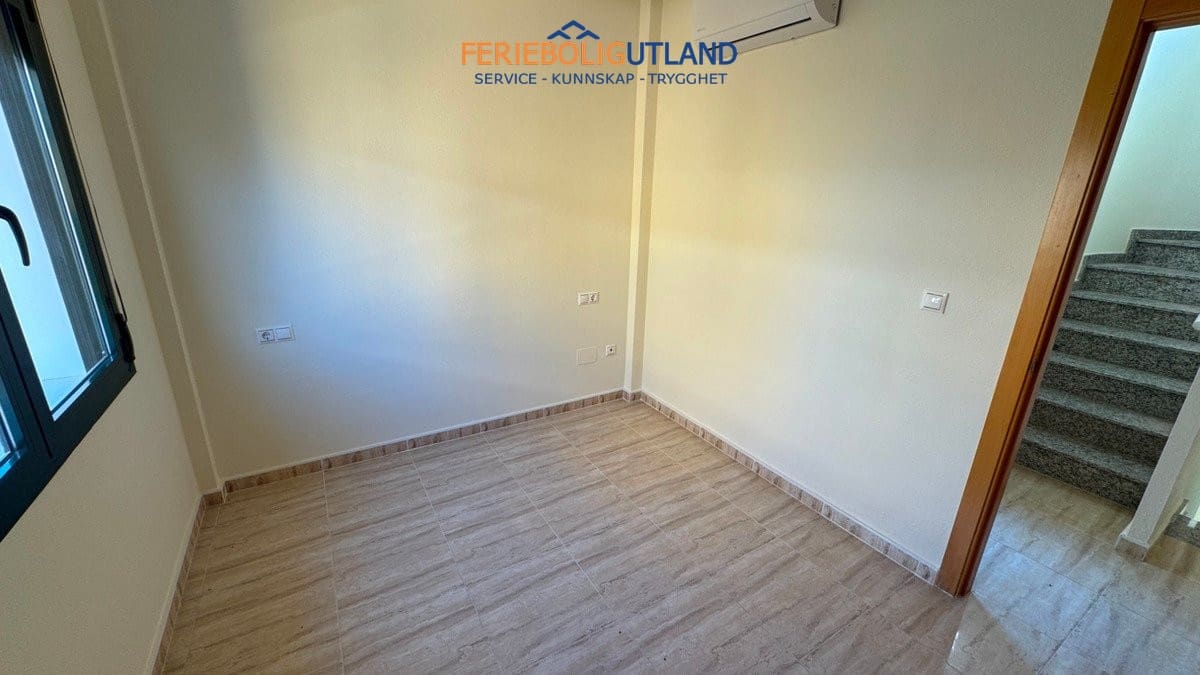 Chalet de 3 habitaciones en Ciudad Quesada en venta con piscina garaje - 295.000 € (Ref: 10006876)