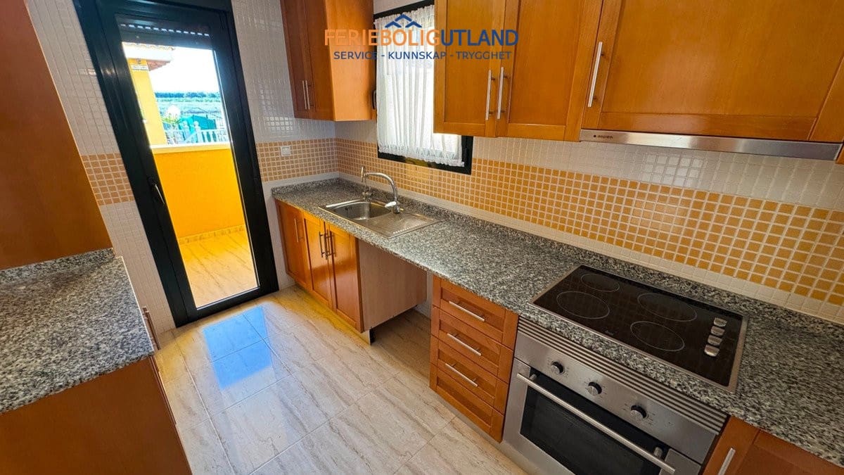 Chalet de 3 habitaciones en Ciudad Quesada en venta con piscina garaje - 295.000 € (Ref: 10006876)