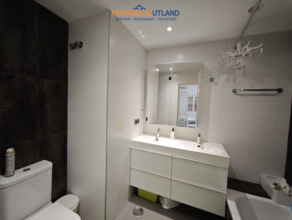 2 slaapkamer Appartement te koop in Playa Flamenca met zwembad garage - € 267.500 (Ref: 10006877)