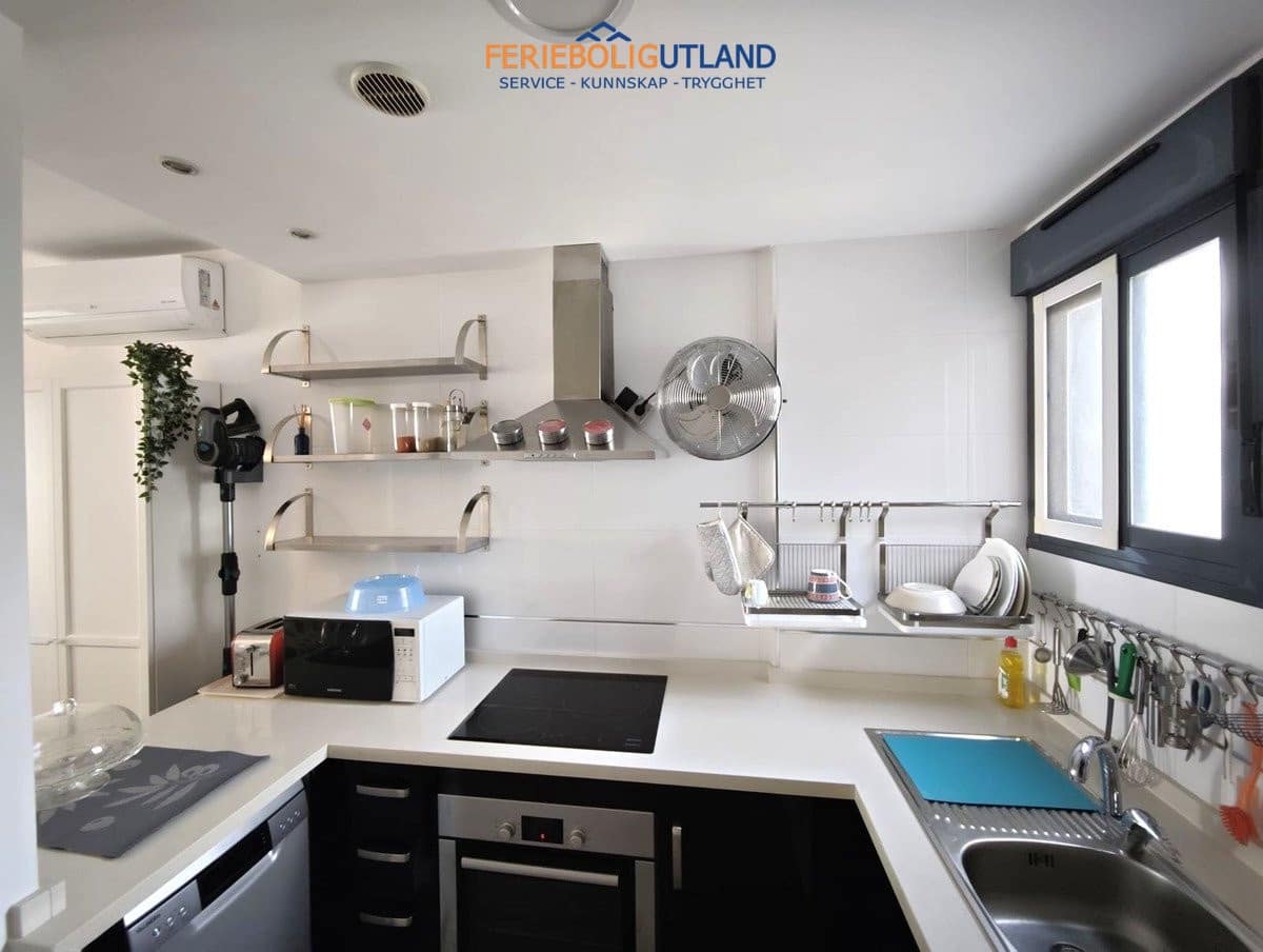 2 slaapkamer Appartement te koop in Playa Flamenca met zwembad garage - € 267.500 (Ref: 10006877)