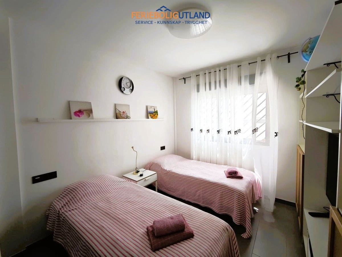 2 slaapkamer Appartement te koop in Playa Flamenca met zwembad garage - € 267.500 (Ref: 10006877)