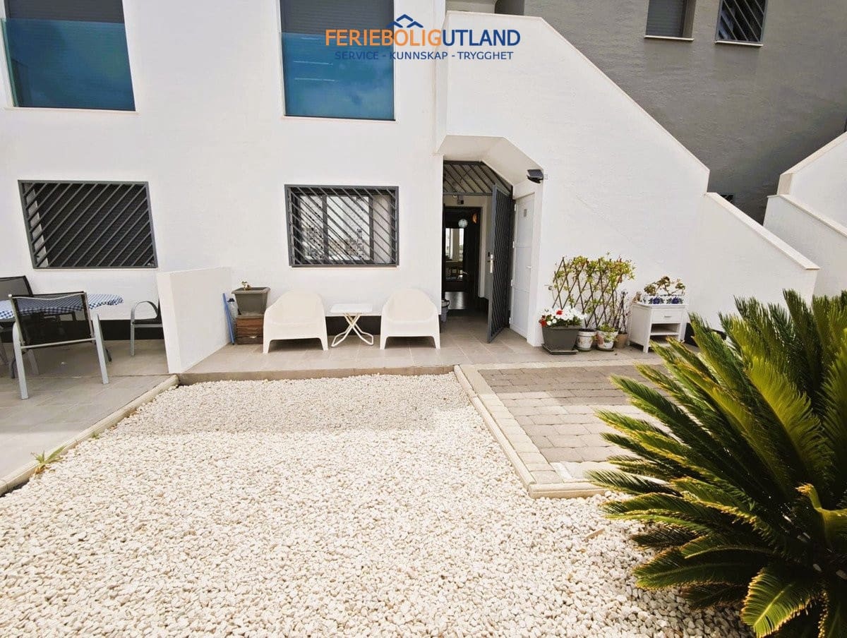2 slaapkamer Appartement te koop in Playa Flamenca met zwembad garage - € 267.500 (Ref: 10006877)