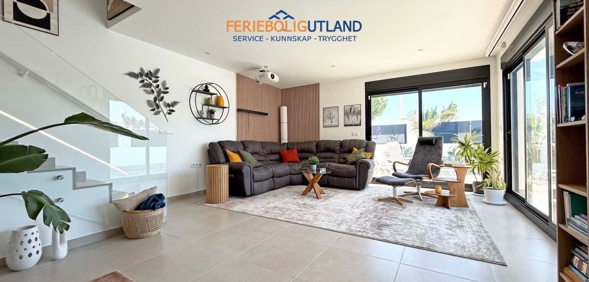 2 bedroom Villa for sale in San Pedro del Pinatar with pool garage - € 495,000 (Ref: 10006878)