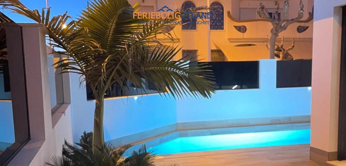 2 bedroom Villa for sale in San Pedro del Pinatar with pool garage - € 495,000 (Ref: 10006878)