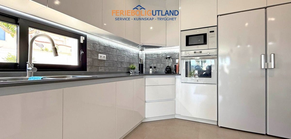 2 bedroom Villa for sale in San Pedro del Pinatar with pool garage - € 495,000 (Ref: 10006878)