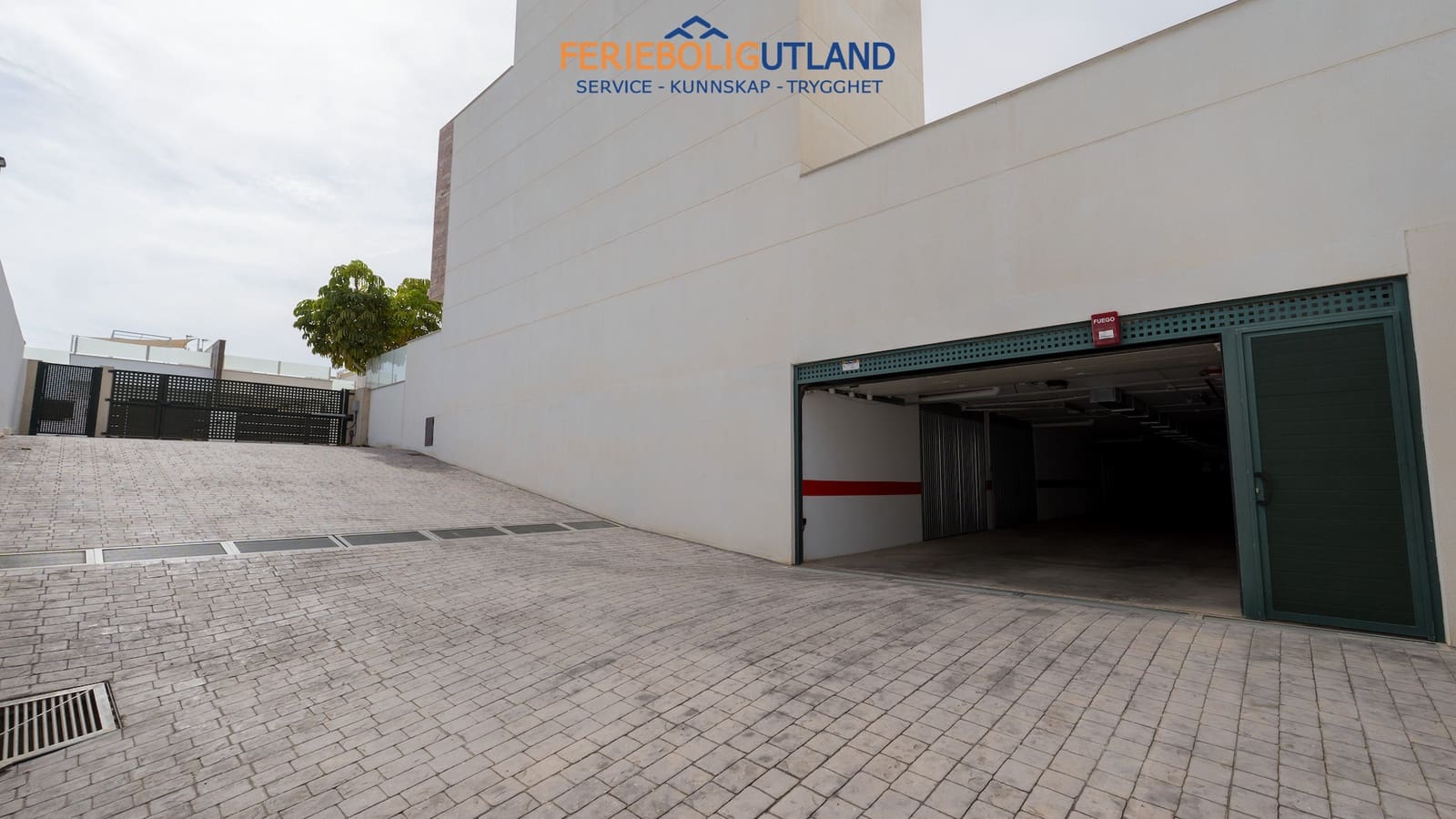 4 soveværelse Byhus til salg i San Pedro del Pinatar med swimmingpool garage - € 342.000 (Ref: 10006879)