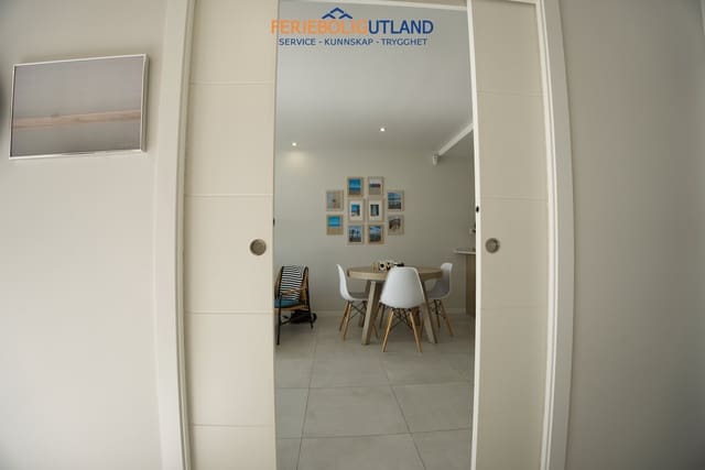 4 soveværelse Byhus til salg i San Pedro del Pinatar ciudad, San Pedro del Pinatar med swimmingpool garage - € 342.000 (Ref: 10006879)