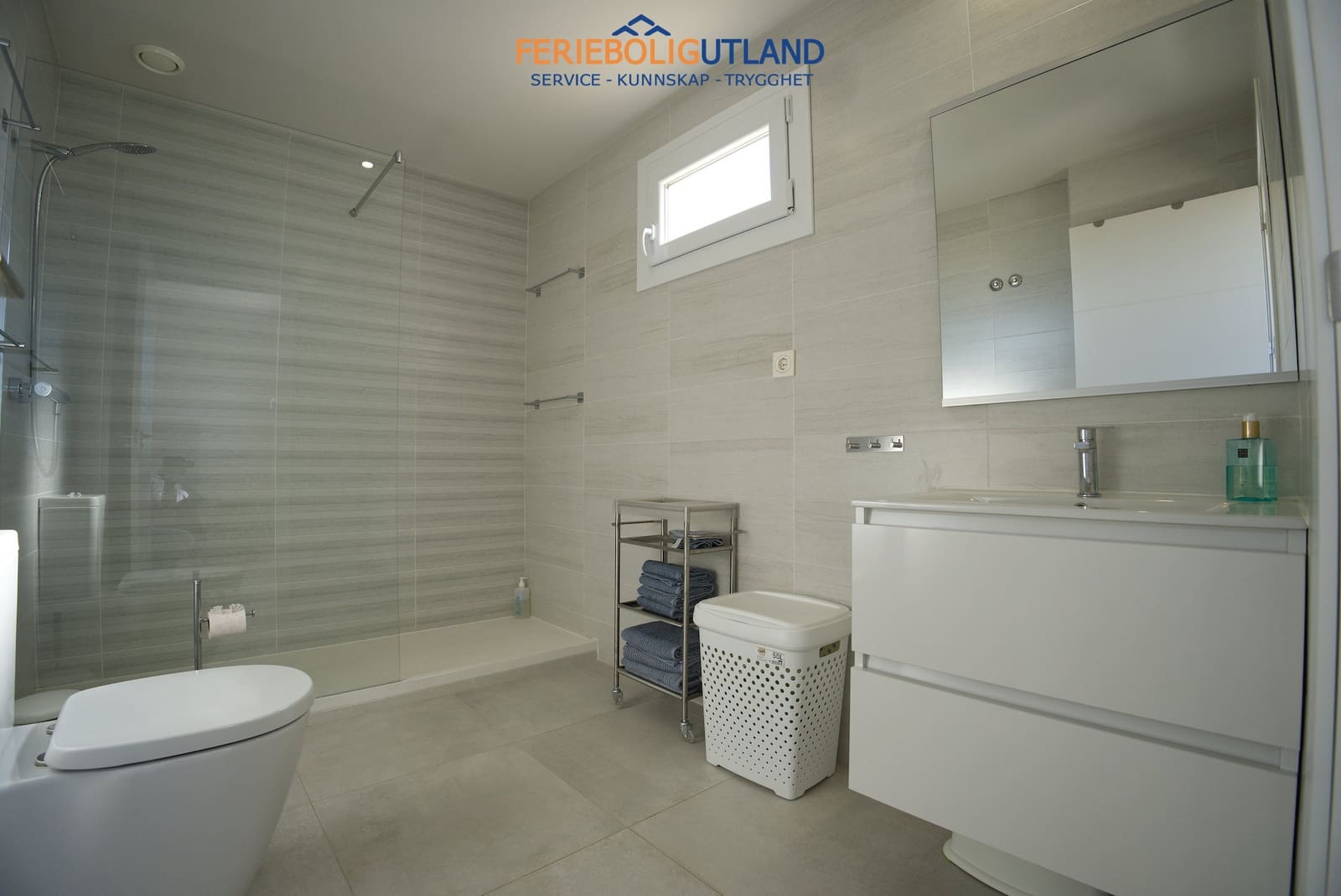 4 soveværelse Byhus til salg i San Pedro del Pinatar med swimmingpool garage - € 342.000 (Ref: 10006879)