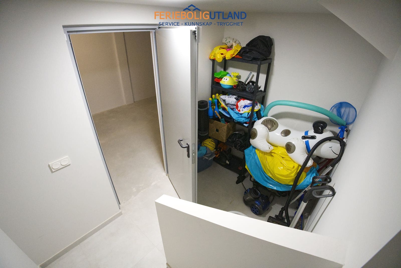 4 soveværelse Byhus til salg i San Pedro del Pinatar med swimmingpool garage - € 342.000 (Ref: 10006879)