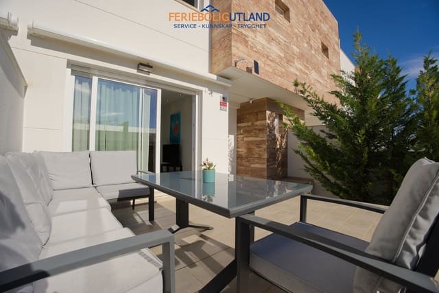 4 soveværelse Byhus til salg i San Pedro del Pinatar ciudad, San Pedro del Pinatar med swimmingpool garage - € 342.000 (Ref: 10006879)