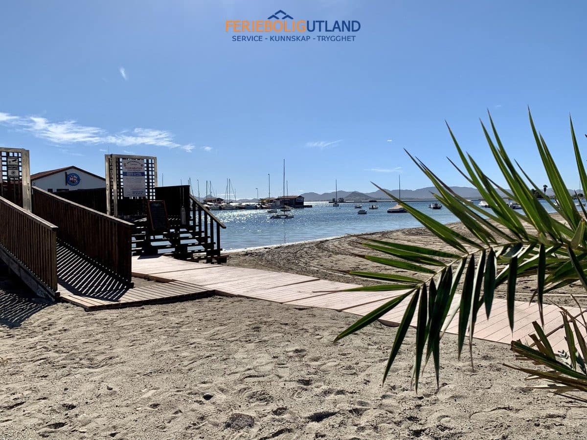 Chalet de 3 habitaciones en Los Narejos en venta con piscina garaje - 659.000 € (Ref: 10006882)