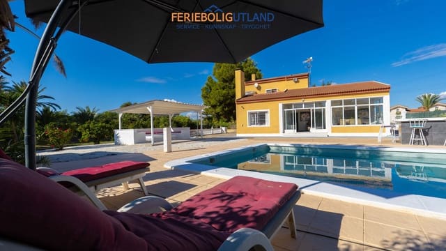4 quarto Moradia para venda em Perleta - Maitino, Elche / Elx com piscina garagem - 420 000 € (Ref: 10006883)