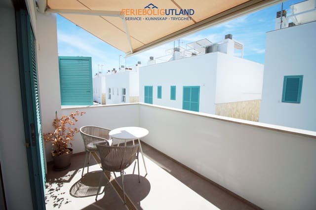 Bungalow de 2 habitaciones en Torre de la Horadada, Pilar de la Horadada en venta con piscina garaje - 385.000 € (Ref: 10006885)