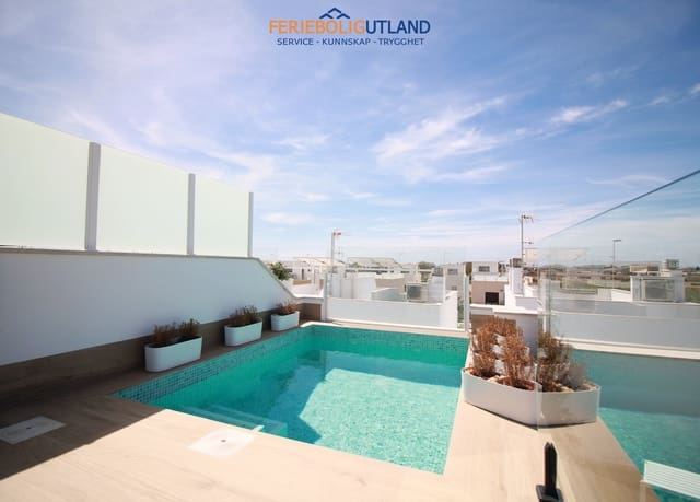 Bungalow de 2 habitaciones en Torre de la Horadada, Pilar de la Horadada en venta con piscina garaje - 385.000 € (Ref: 10006885)