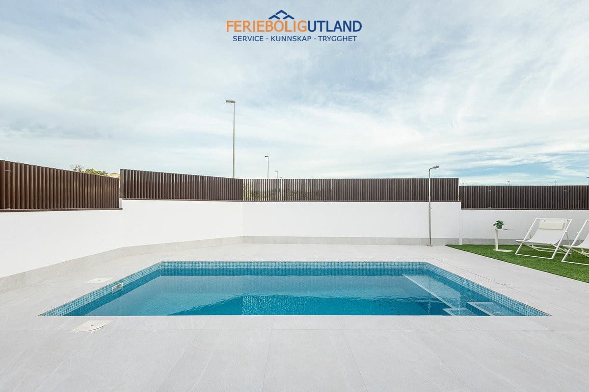 3 soveværelse Semi-Rækkehus til salg i Los Montesinos med swimmingpool garage - € 315.000 (Ref: 10006886)