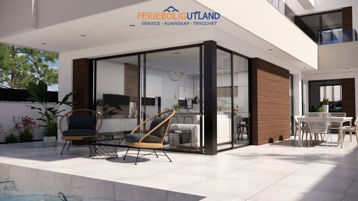 Chalet de 3 habitaciones en Pilar de la Horadada en venta con piscina garaje - 399.000 € (Ref: 10006890)