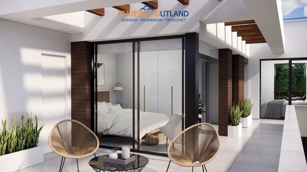 Chalet de 3 habitaciones en Pilar de la Horadada en venta con piscina garaje - 399.000 € (Ref: 10006890)