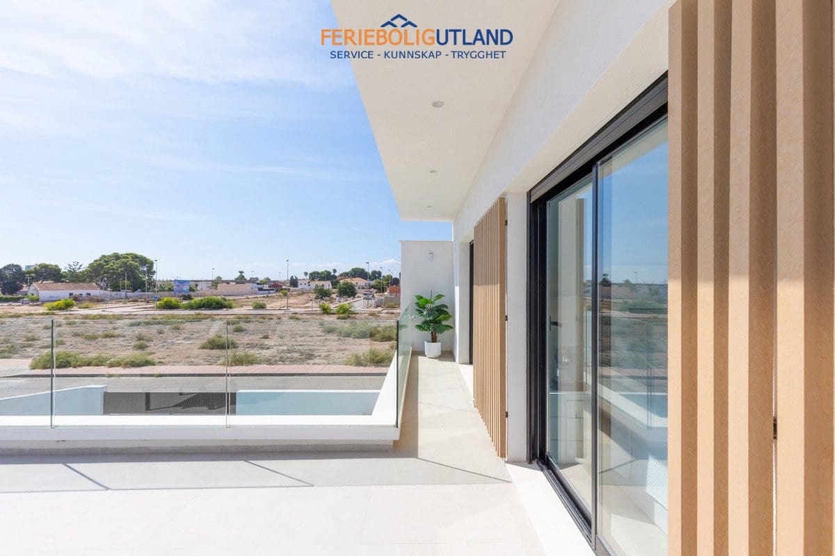 3 sypialnia Willa na sprzedaż w San Javier z basenem garażem - 475 000 € (Ref: 10006891)