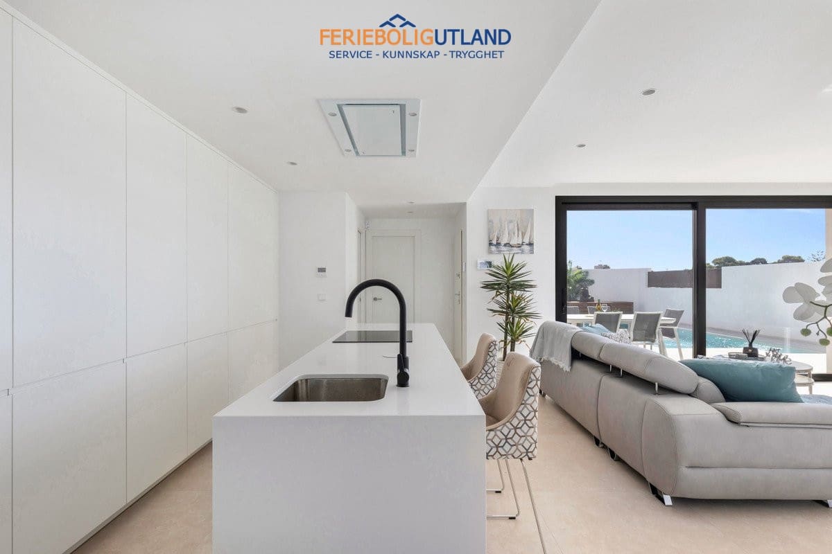 3 sypialnia Willa na sprzedaż w San Javier z basenem garażem - 475 000 € (Ref: 10006891)
