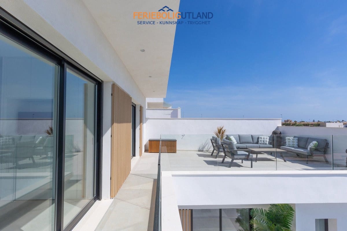 3 sypialnia Willa na sprzedaż w San Javier z basenem garażem - 475 000 € (Ref: 10006891)