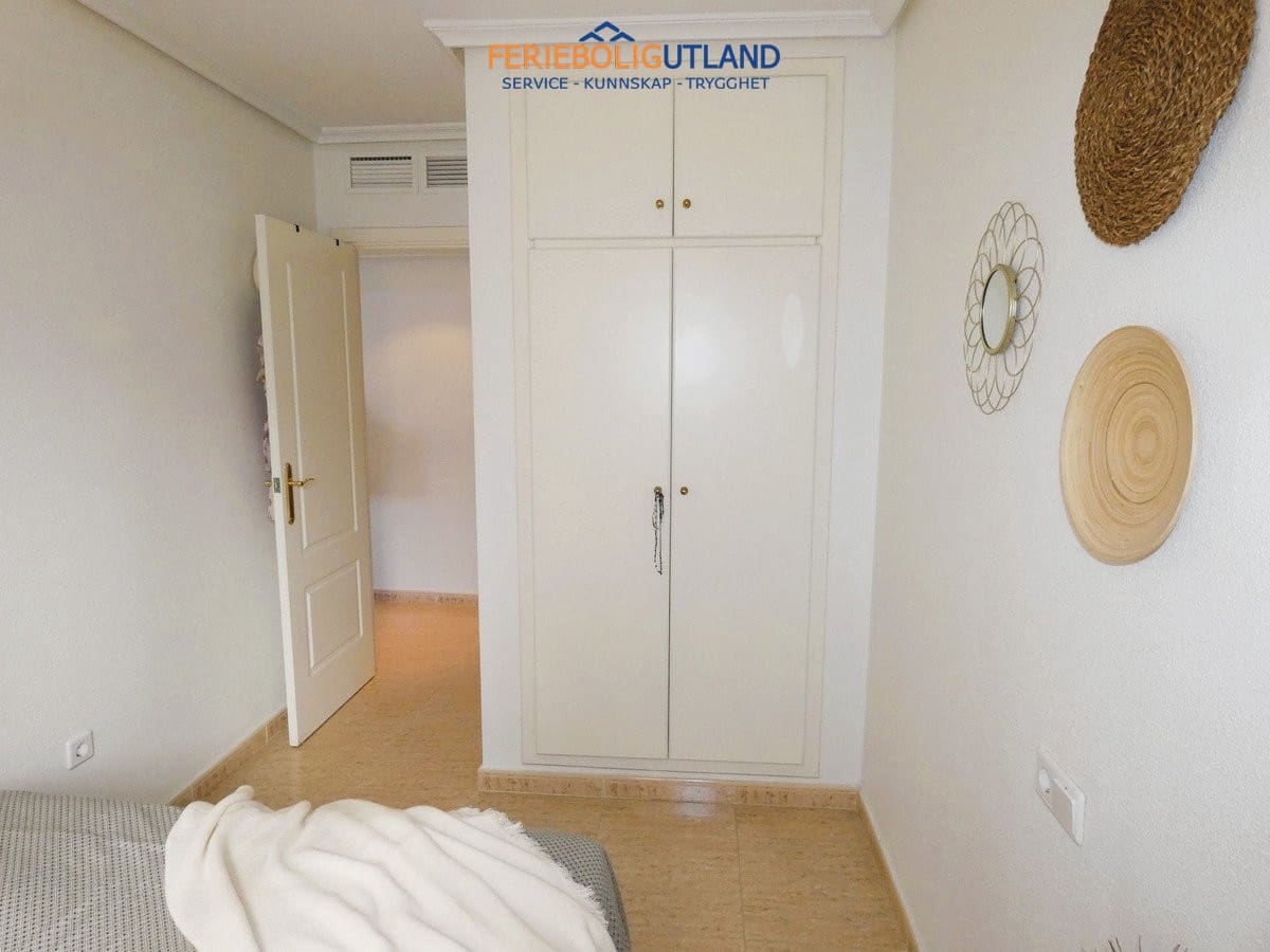 Apartamento de 3 habitaciones en Torrevieja en venta - 199.000 € (Ref: 10006897)