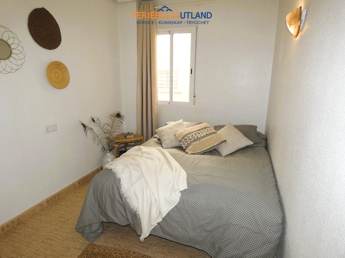 Apartamento de 3 habitaciones en Torrevieja en venta - 199.000 € (Ref: 10006897)