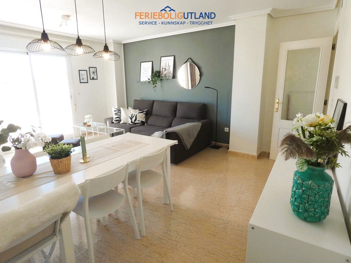Apartamento de 3 habitaciones en Torrevieja en venta - 199.000 € (Ref: 10006897)