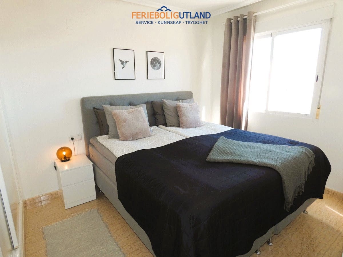 Apartamento de 3 habitaciones en Torrevieja en venta - 199.000 € (Ref: 10006897)