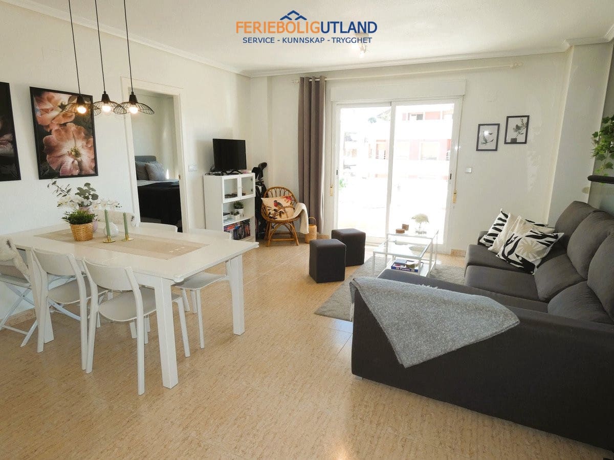Apartamento de 3 habitaciones en Torrevieja en venta - 199.000 € (Ref: 10006897)