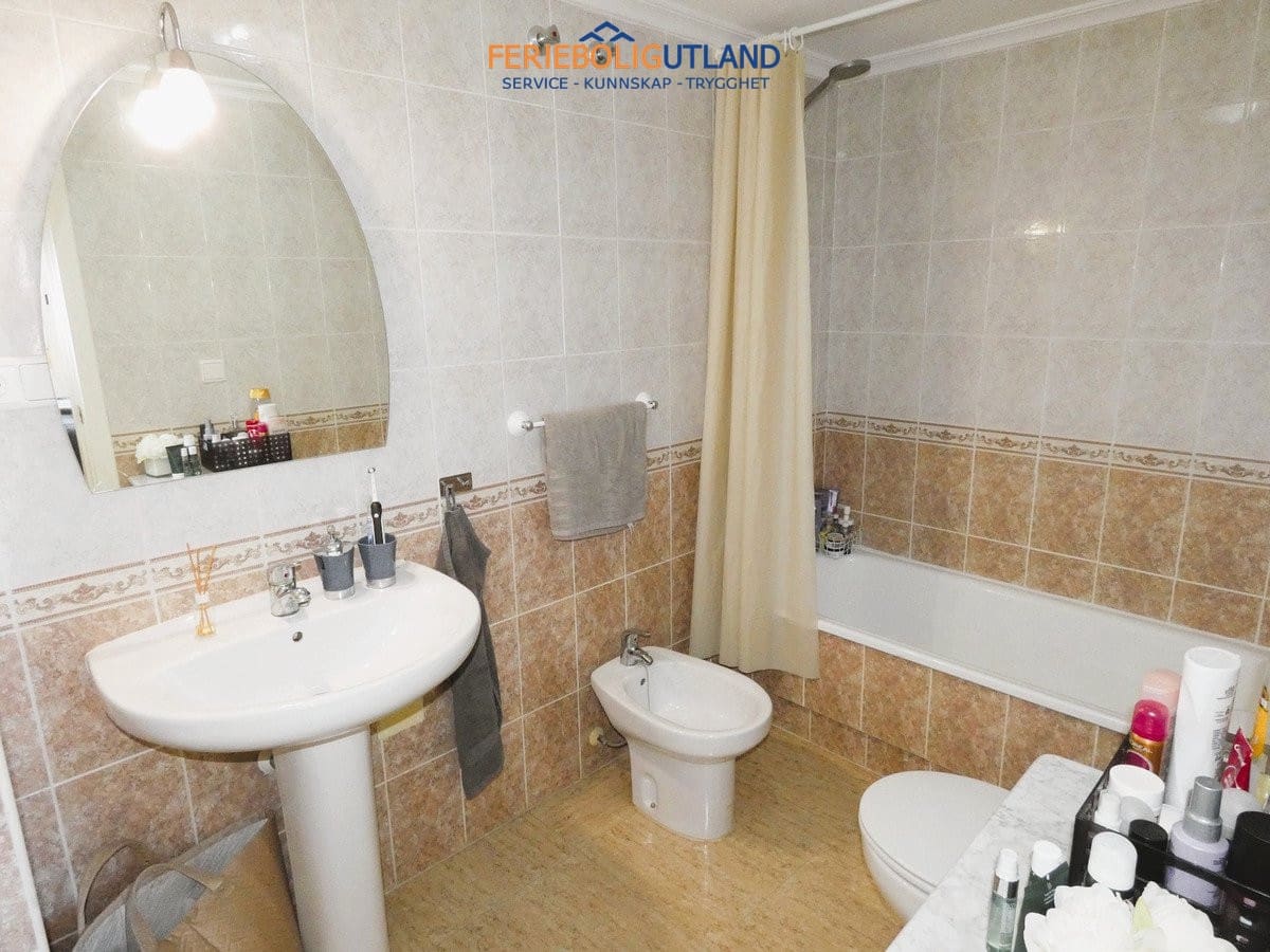 Apartamento de 3 habitaciones en Torrevieja en venta - 199.000 € (Ref: 10006897)