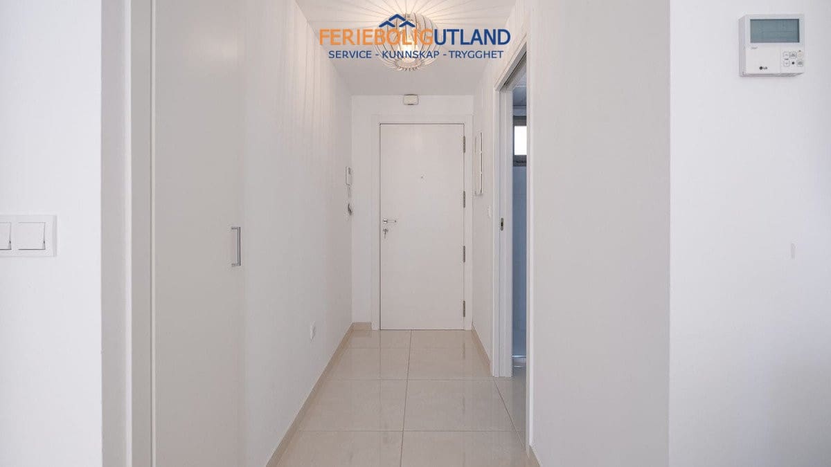 2 soveværelse Lejlighed til salg i Villamartin med swimmingpool garage - € 265.000 (Ref: 10006899)
