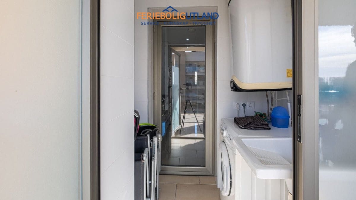2 soveværelse Lejlighed til salg i Villamartin med swimmingpool garage - € 265.000 (Ref: 10006899)