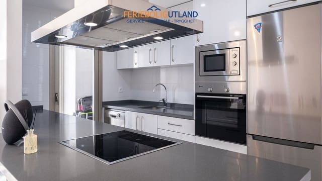 2 soveværelse Lejlighed til salg i Villamartin, Orihuela med swimmingpool garage - € 265.000 (Ref: 10006899)