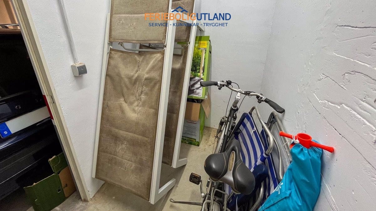 2 soveværelse Lejlighed til salg i Villamartin med swimmingpool garage - € 265.000 (Ref: 10006899)