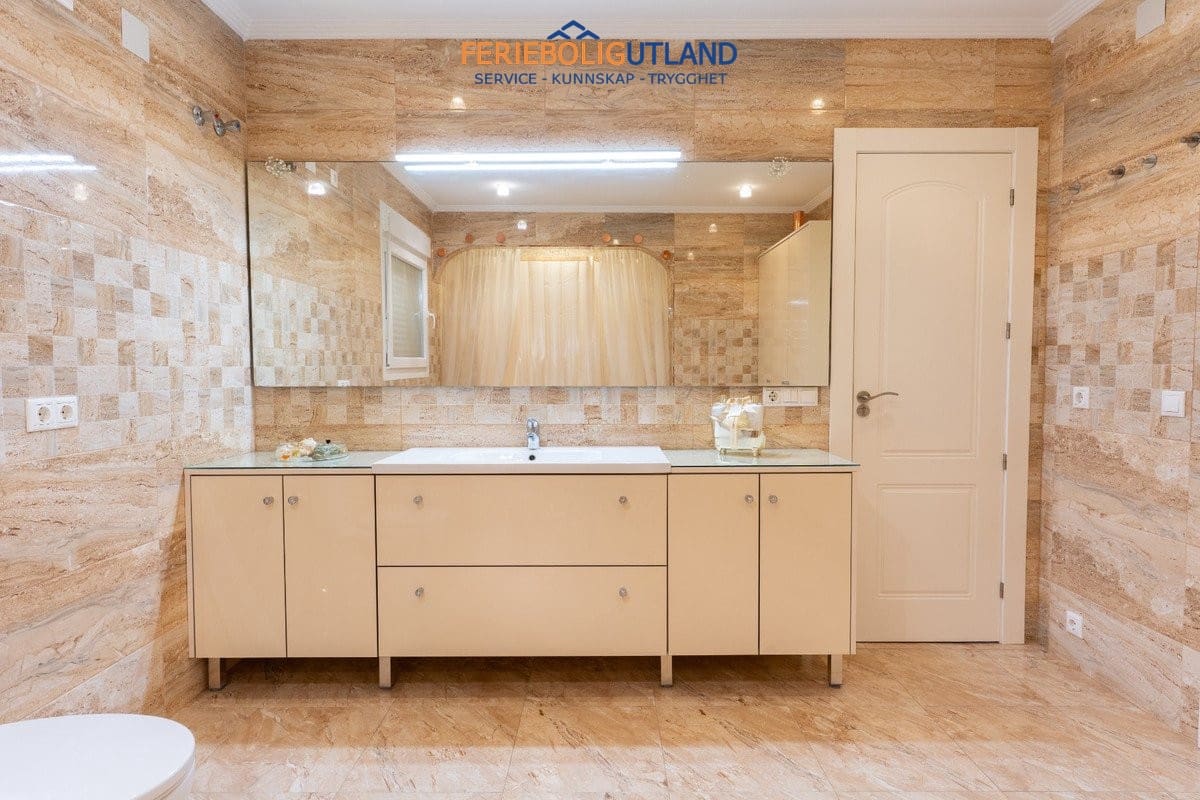 7 slaapkamer Villa te koop in Los Balcones met zwembad garage - € 930.000 (Ref: 10006900)