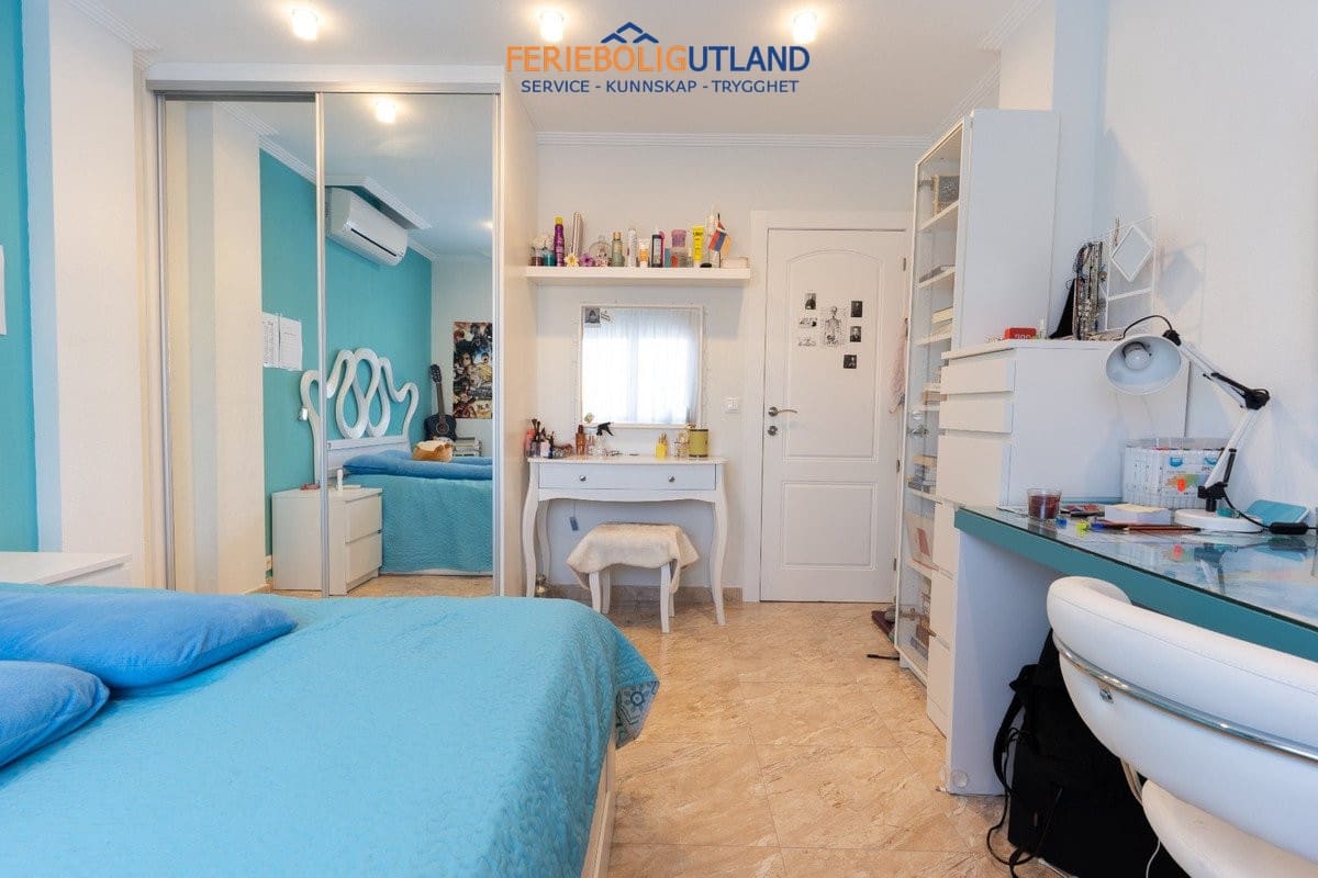 7 slaapkamer Villa te koop in Los Balcones met zwembad garage - € 930.000 (Ref: 10006900)