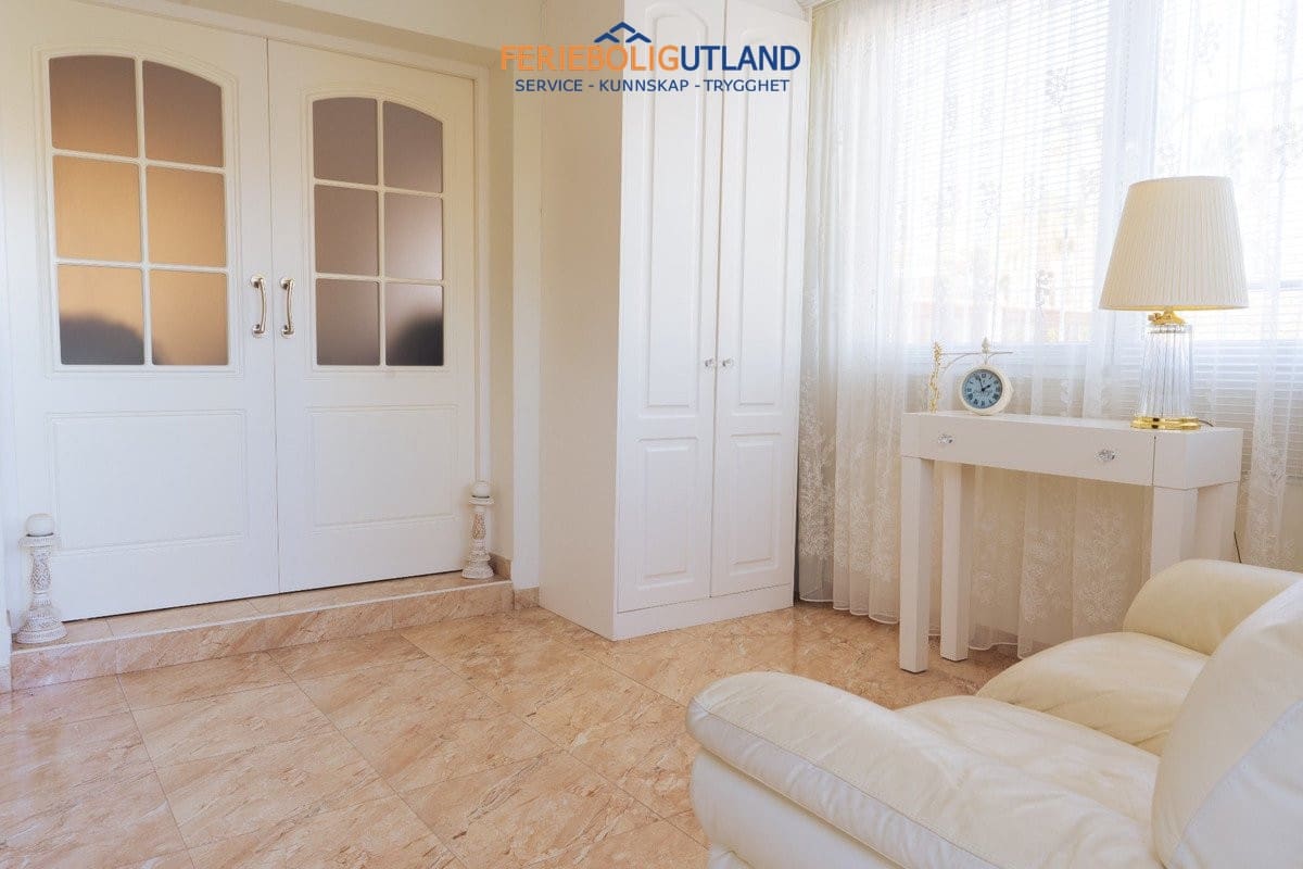 7 slaapkamer Villa te koop in Los Balcones met zwembad garage - € 930.000 (Ref: 10006900)