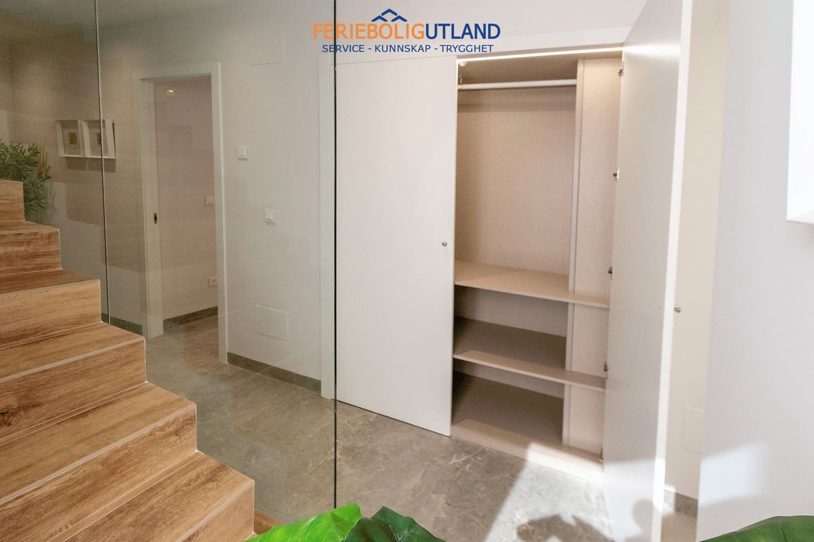 Chalet de 3 habitaciones en Pilar de la Horadada en venta con piscina garaje - 474.900 € (Ref: 10006902)
