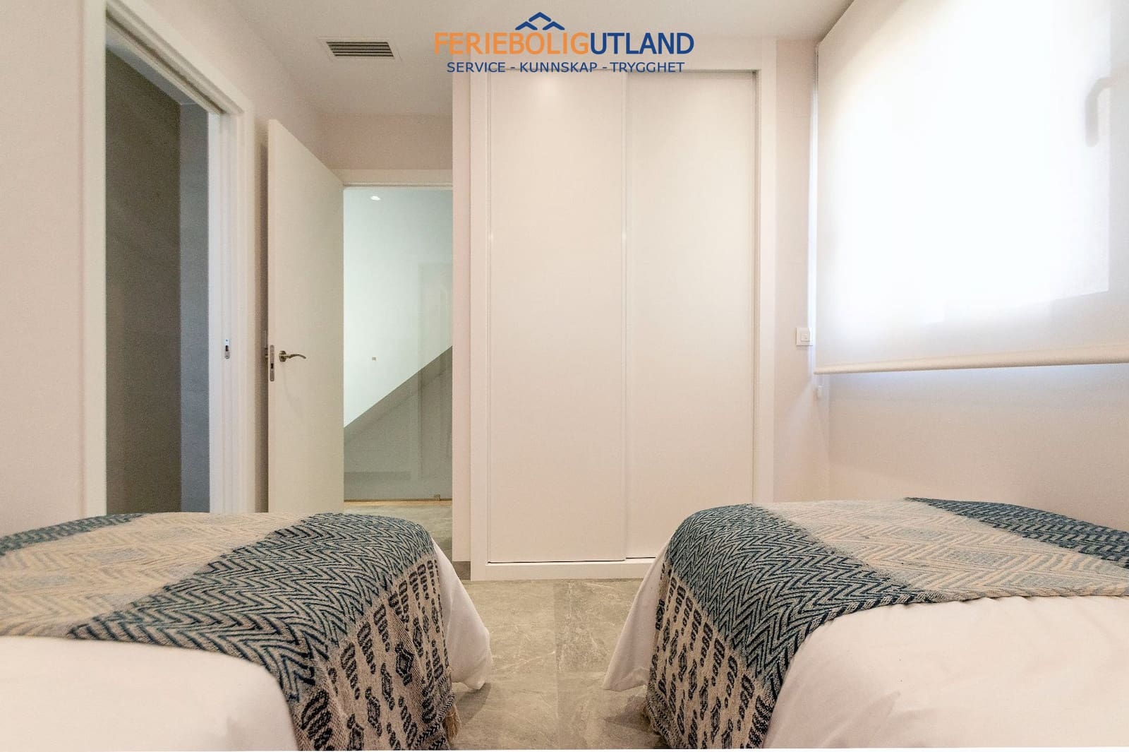 Chalet de 3 habitaciones en Pilar de la Horadada en venta con piscina garaje - 474.900 € (Ref: 10006902)