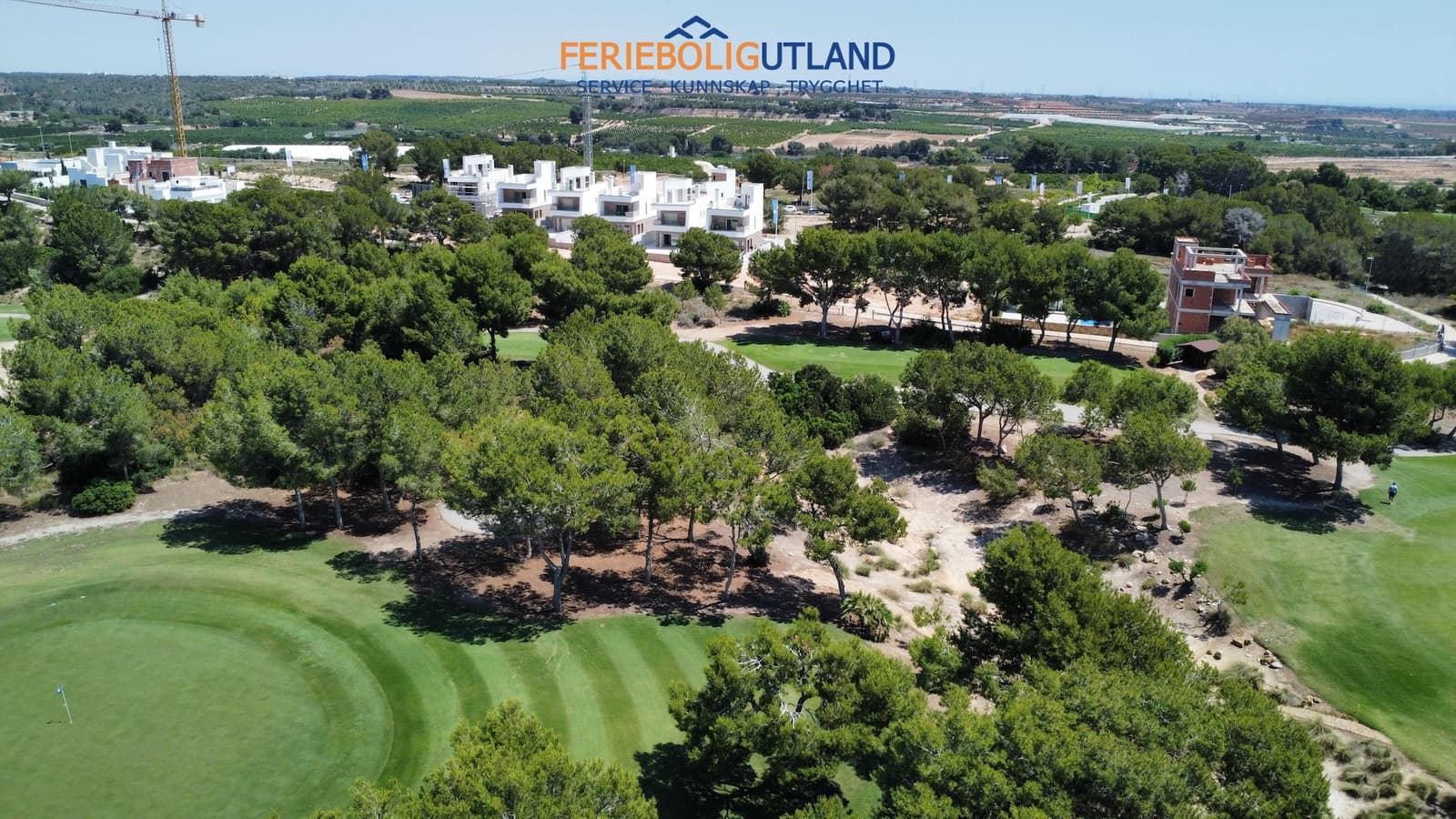 Chalet de 3 habitaciones en Pilar de la Horadada en venta con piscina garaje - 474.900 € (Ref: 10006902)