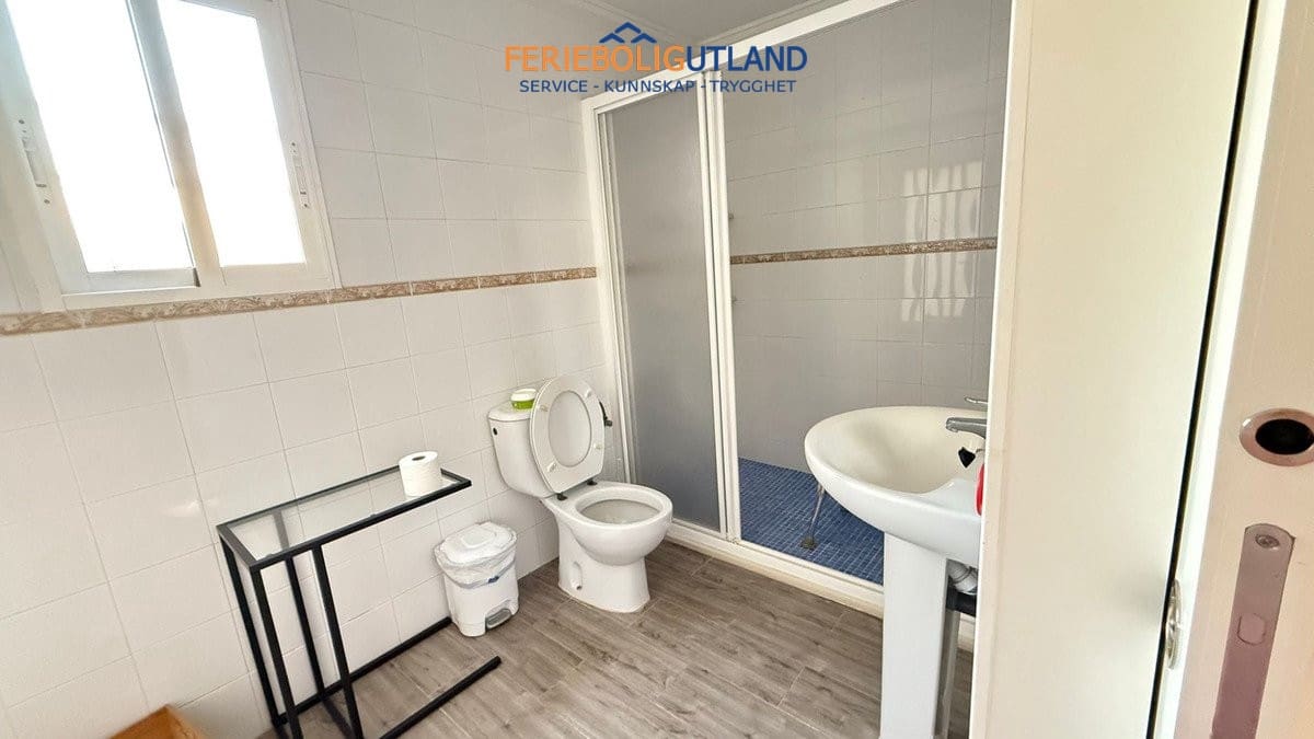 3 soveværelse Villa til salg i Torrevieja med swimmingpool garage - € 490.500 (Ref: 10006907)