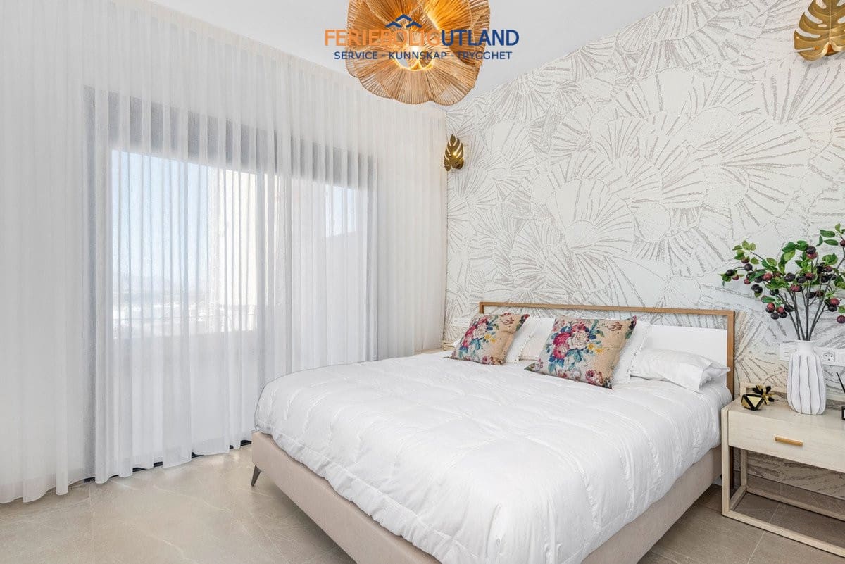 2 bedroom Apartment for sale in Benijofar with pool garage - € 330,000 (Ref: 10006908)