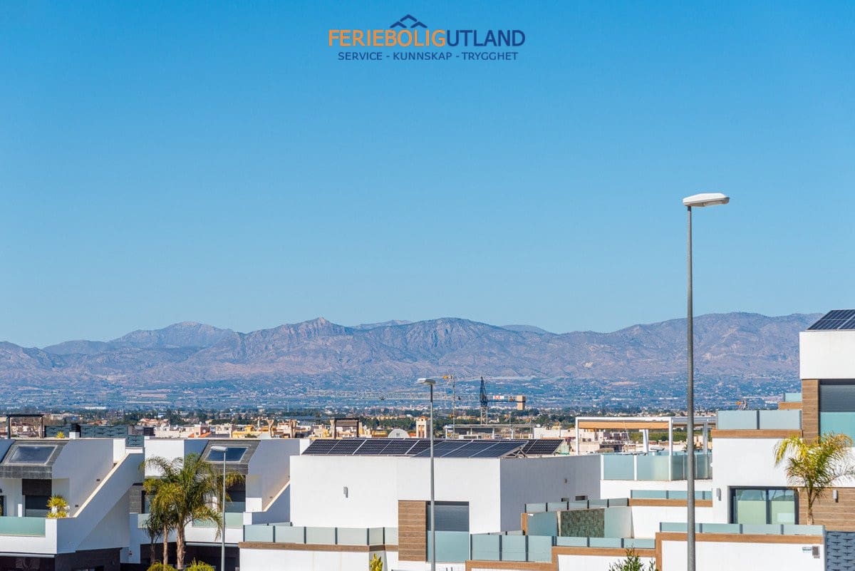 2 bedroom Apartment for sale in Benijofar with pool garage - € 330,000 (Ref: 10006908)