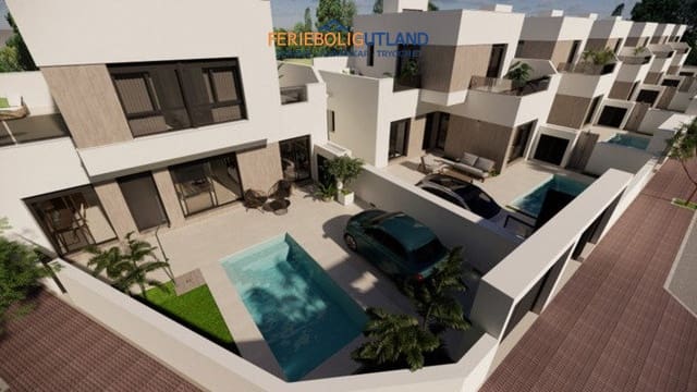 Chalet de 3 habitaciones en La Marina, Elche / Elx en venta con piscina garaje - 365.000 € (Ref: 10006913)