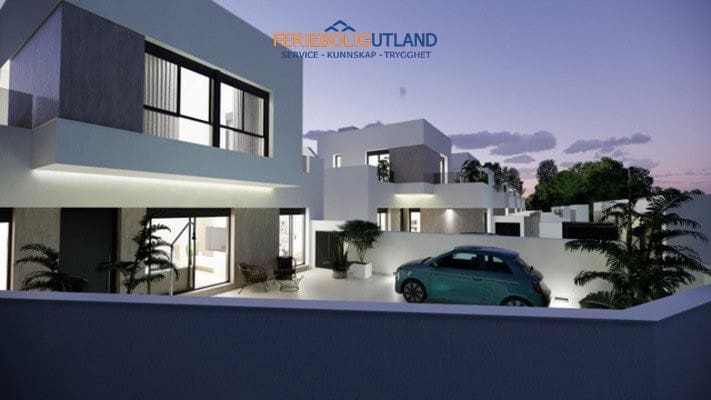 Chalet de 3 habitaciones en La Marina en venta con piscina garaje - 365.000 € (Ref: 10006913)